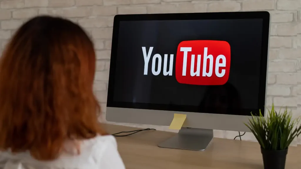 Part Time Business Ideas in Hindi 2025: नौकरी के साथ साइड इनकम बढ़ाने के सरल तरीके 3 YouTube Channel बनाकर कमाई करें